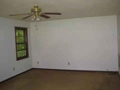 210 Dayton Dr, Easley, SC 29642 photo 5