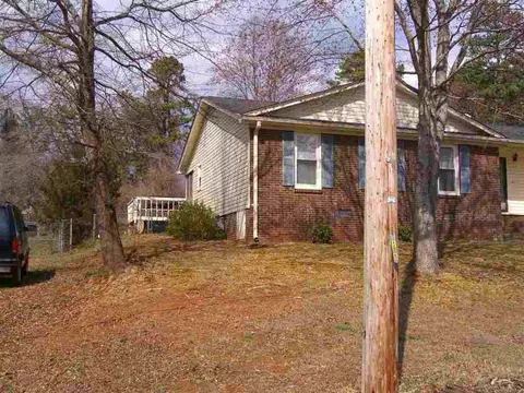 302 Longview Ter, Easley, SC 29642 photo 2