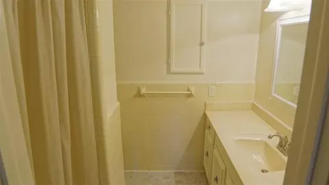 705 S E, Easley, SC 29640 photo 32