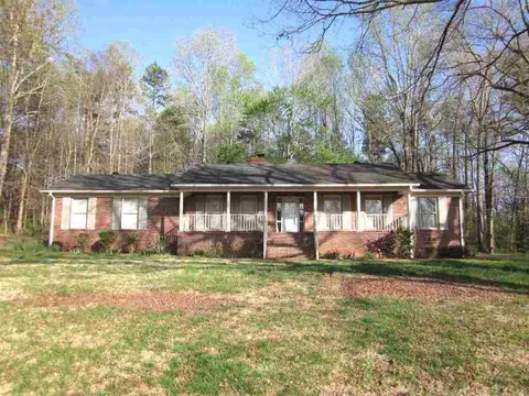 103 Hillandale Rd, Pendleton, SC 29670 photo 1