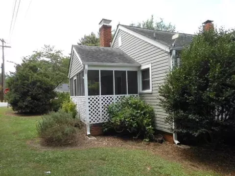 417 Cherry St, Pendleton, SC 29670 photo 3