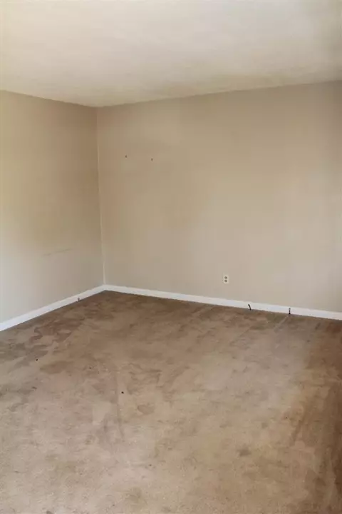 200 Iris Dr, Easley, SC 29642 photo 5