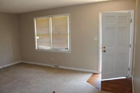 200 Iris Dr, Easley, SC 29642 photo 4