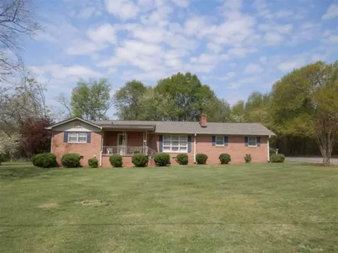 547 E Main St, Liberty, SC 29657 photo 1