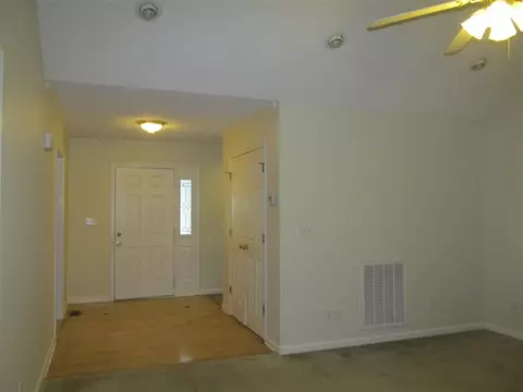 127 Kelly Ln, Easley, SC 29642 photo 4