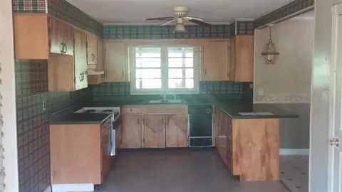 415 Coffee Rd, Walhalla, SC 29691 photo 9