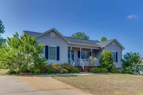 105 Timber Dr, Pickens, SC 29671 photo 3