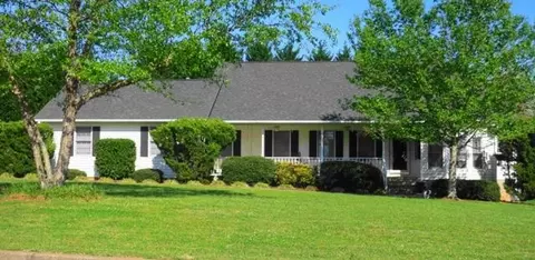 113 Lakeview Dr, Williamston, SC 29697 photo 2
