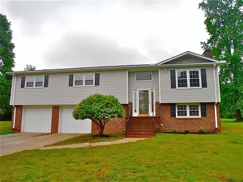 103 Ashley Ct, Easley, SC 29642 photo 1