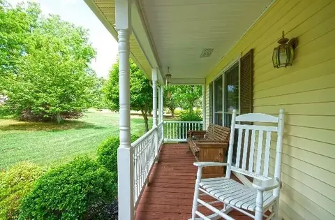 812 Cely Rd, Easley, SC 29642 photo 3