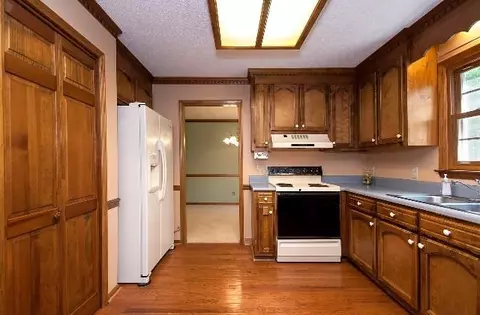 812 Cely Rd, Easley, SC 29642 photo 10