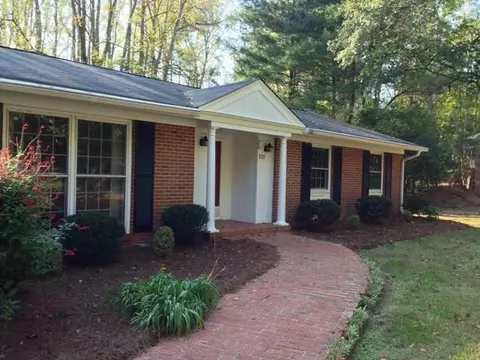227 Lark Cir, Clemson, SC 29631 photo 2