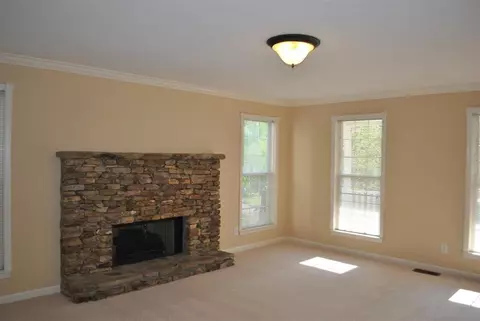 308 Morgan Dr, Central, SC 29630 photo 2