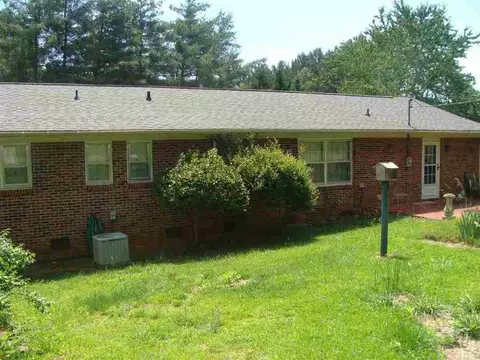 102 Lighthouse Rd, Walhalla, SC 29691 photo 2