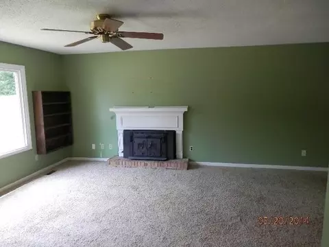 203 Maple Ave, Seneca, SC 29678 photo 2