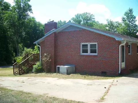 4 Glendale Ave, Williamston, SC 29697 photo 3