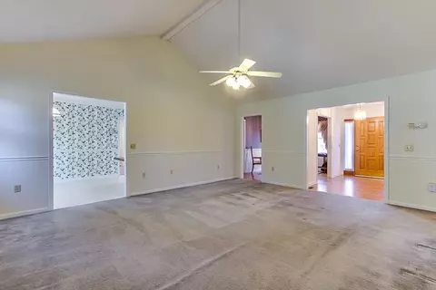 101 Walden Ln, Easley, SC 29642 photo 8