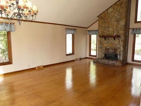 181 Brookside Cir, Pickens, SC 29671 photo 3