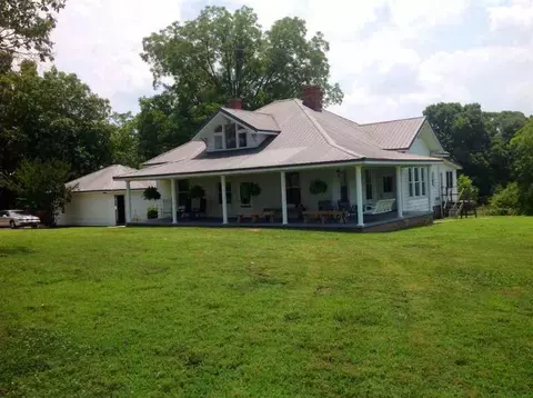610 Wilson Rd, Central, SC 29630 photo 3