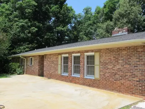 126 Smithfield St, Easley, SC 29640 photo 3