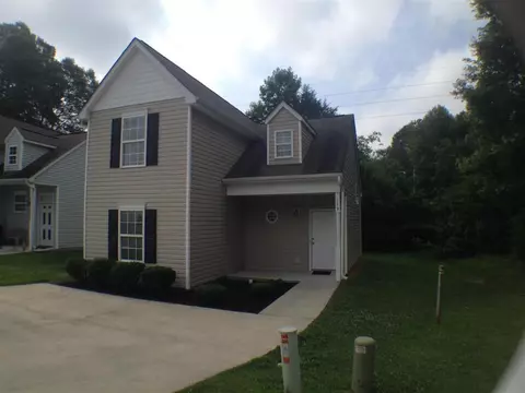 143 Crown Ct, Williamston, SC 29697 photo 2