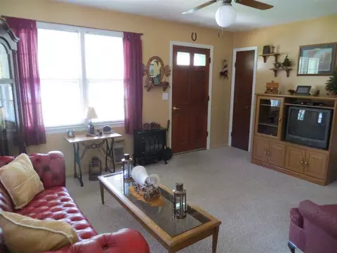 113 G St, Williamston, SC 29697 photo 2