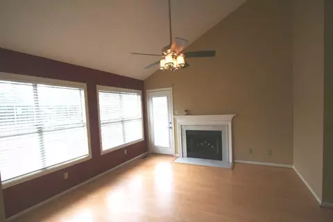 5 Lantern Ln, Greer, SC 29651 photo 4