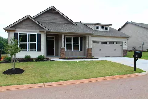 329 S Stonegate Dr, Seneca, SC 29678 photo 1
