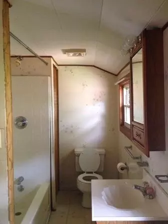 107 River St, Central, SC 29630 photo 3