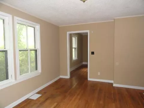 618 E Orr St, Anderson, SC 29621 photo 3