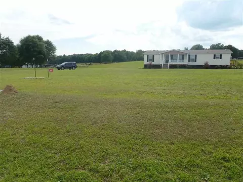 1041 Abercrombie Rd, Honea Path, SC 29654 photo 2