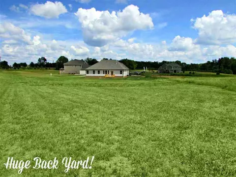7 Sparrow Dr, Williamston, SC 29697 photo 2
