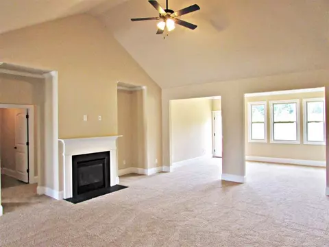 7 Sparrow Dr, Williamston, SC 29697 photo 6