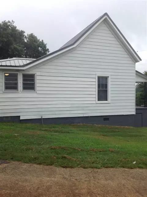 8 Langley St, Pelzer, SC 29669 photo 3