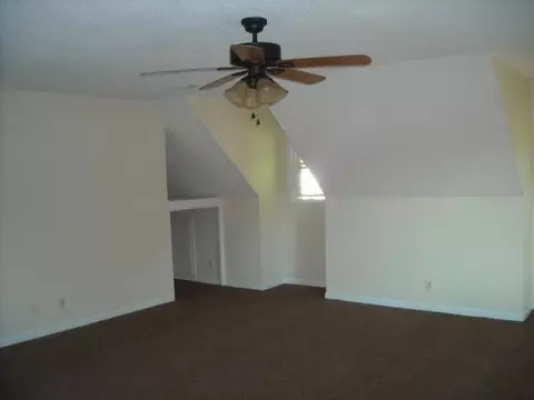 116 Creek Dr, Easley, SC 29642 photo 9