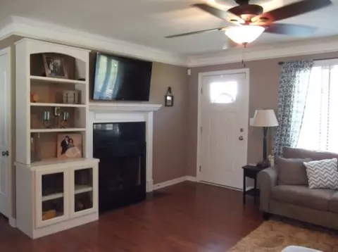 217 Sunset Dr, Easley, SC 29640 photo 3