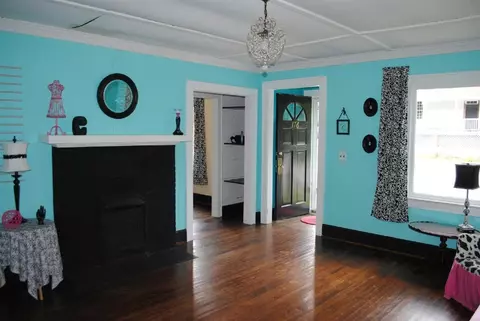 176 E Main #PENDLETON TOWN SQUARE, Pendleton, SC 29670 photo 2