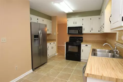 195 Heather Dr, Central, SC 29630 photo 5
