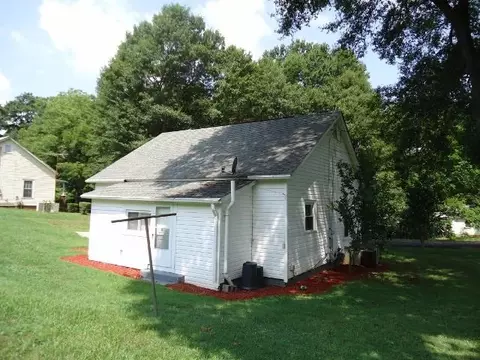 412 Graham St, Easley, SC 29640 photo 4