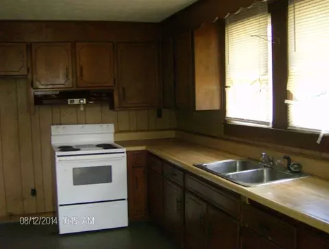304 S 7th St, Easley, SC 29640 photo 3