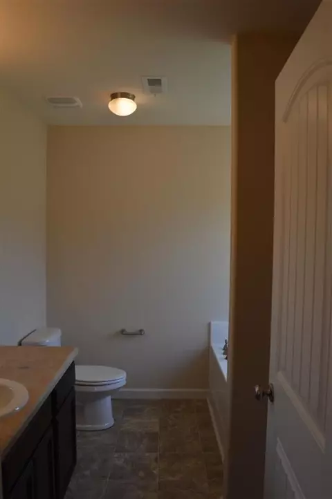 312 S Stonegate Dr, Seneca, SC 29678 photo 6