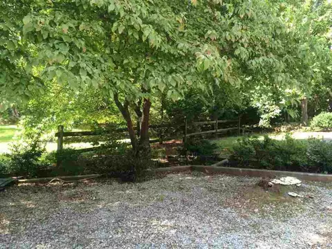 208 Chattan Ct, Walhalla, SC 29691 photo 3