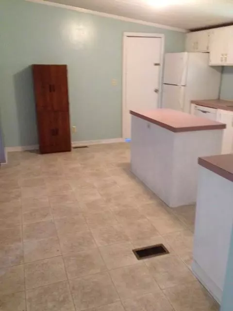 133 Dearborn, Easley, SC 29640 photo 12