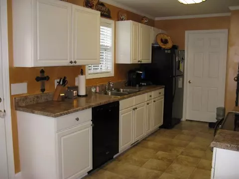 22 Holliday Dam Rd, Honea Path, SC 29654 photo 5