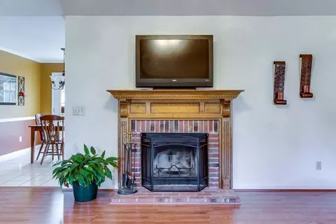 105 Walden Ln, Easley, SC 29642 photo 2