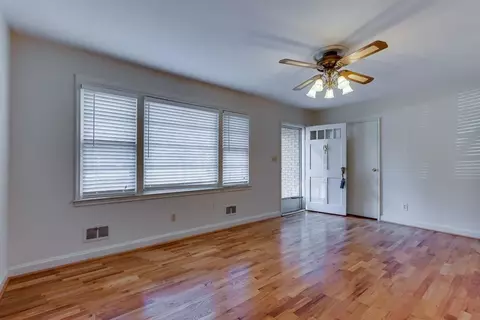 603 S E St, Easley, SC 29640 photo 4