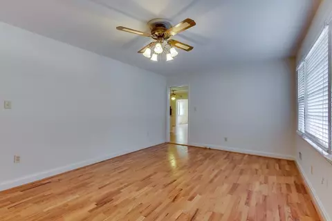 603 S E St, Easley, SC 29640 photo 3