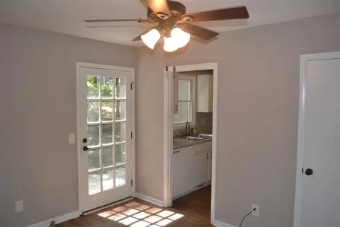 124 Briar Ln, Central, SC 29630 photo 4