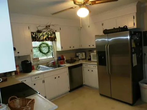 104 Berkeley Ct, Clemson, SC 29631 photo 4