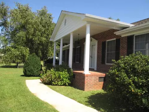 140 Sheriff Rd, Central, SC 29630 photo 4